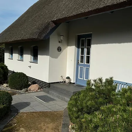 Holiday home Strandperle - Am Coelpinsee Loddin