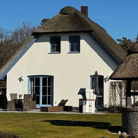 - Strandhaus Aurell *