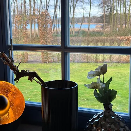- Strandhaus Aurell Ferienhaus Loddin
