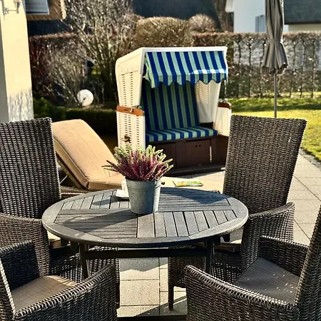 - Strandhaus Aurell Ferienhaus