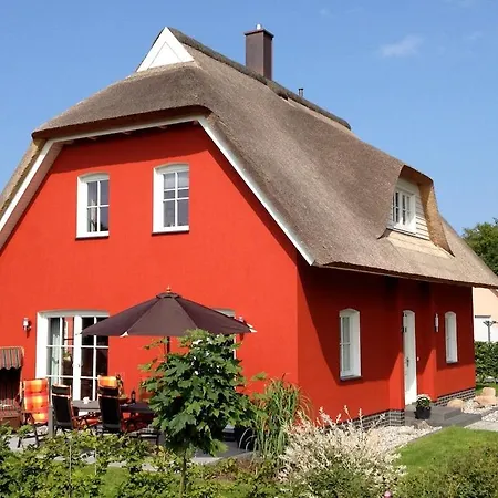 - Strandhaus Aurell Ferienhaus *